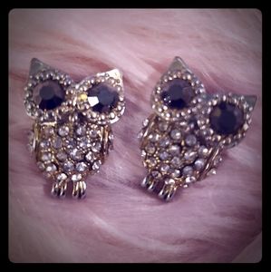 Owl stud earrings
